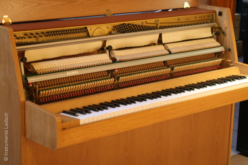 Klavier Kawai CX 5