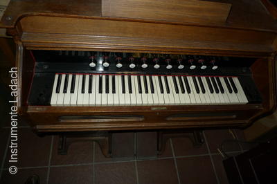 Lindholm Harmonium   